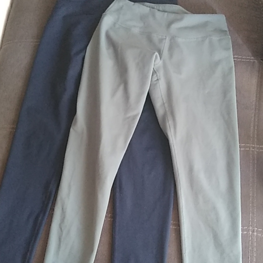 2 pair of Zella live in leggings size small